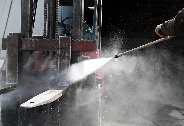 Why Choose Our Certified Pressure Washing Experts for Your Project Needs in Locust Fork, AL?
